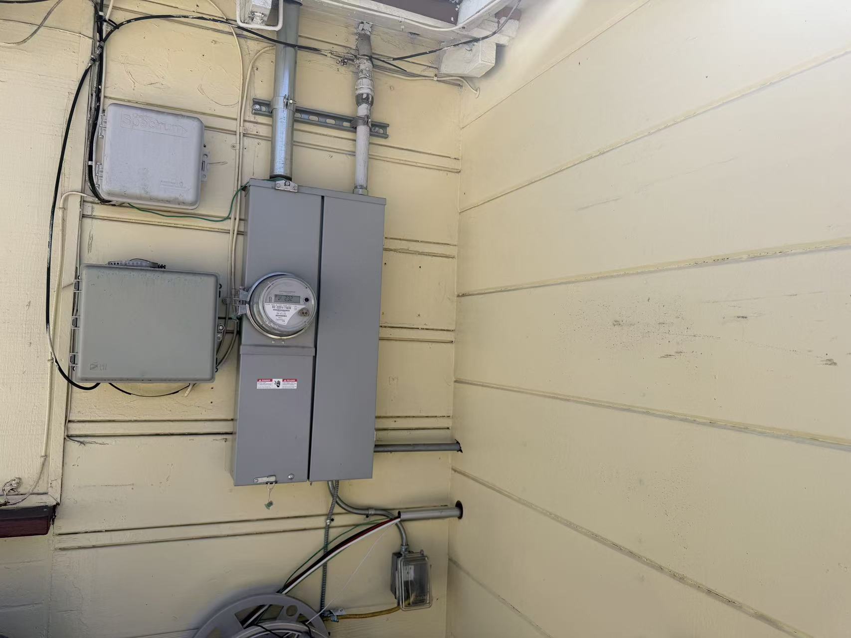 Meter panel replacement — Ampower Construction Group project photograph